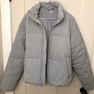 Alo Yoga Woven Street Puffer Jacket in Cosmic Grey Size S NWOT